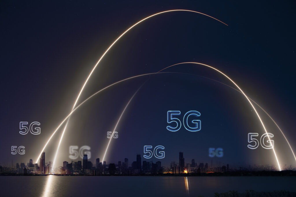 5G and IoT: The Next Big Wave in Smart Technology | CoderVu